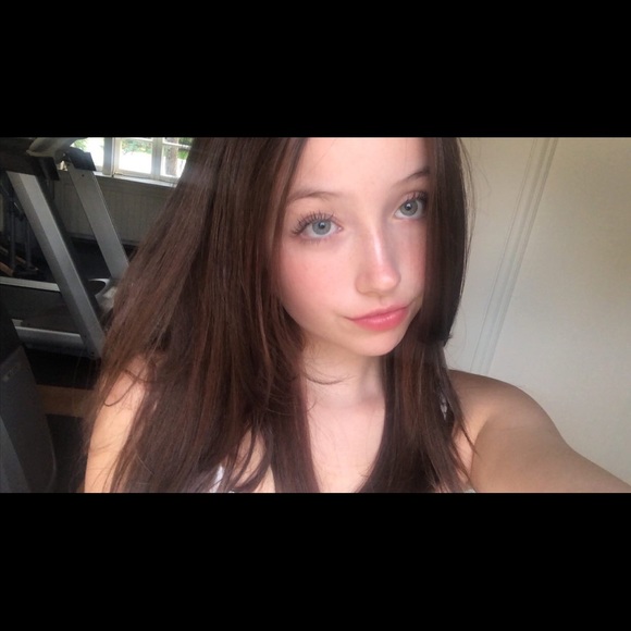 Meet your Posher, Coralynn - Picture 1 of 1